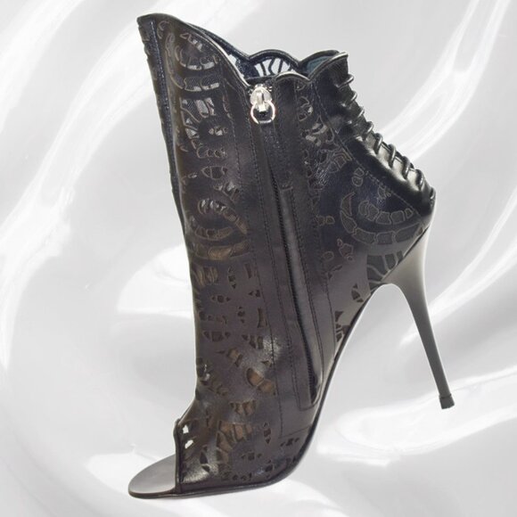 Giuseppe Zanotti Black Leather Laser Cut Open Toe Stiletto Ankle Boot, 3… - Picture 7 of 10